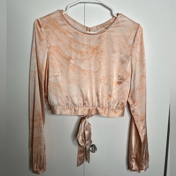 Hutch- Cropped Marble Blouse long sleeve - peach tie dye- Medium - Picture 3 of 8
